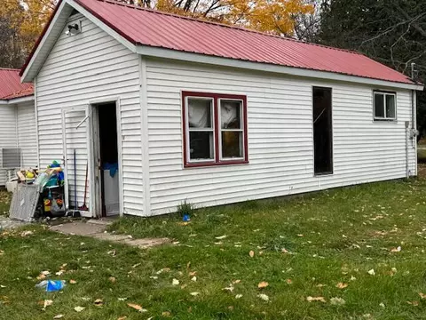 1041 S Bingham, White Cloud, MI 49349 photo 11
