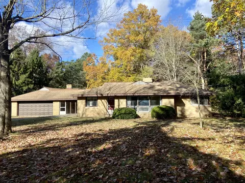 3310 E Riv, Twin Lake, MI 49457