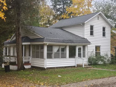 27121 County Road 388, Gobles, MI 49055