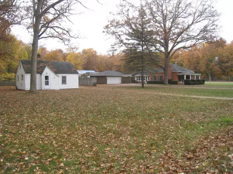 22832265 Oak Pne, Muskegon, MI 49445