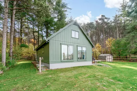 10715 W Q, Mattawan, MI 49071