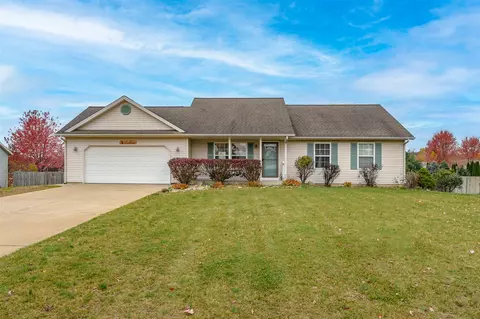 52162 Chardonnay, Paw Paw, MI 49079