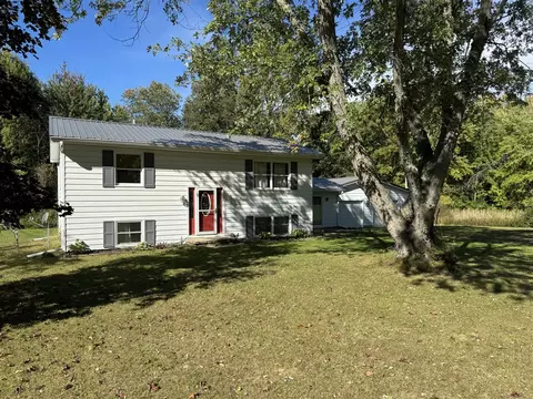 4701 N Grow, Stanton, MI 48888 photo 1