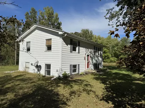 4701 N Grow, Stanton, MI 48888 photo 2