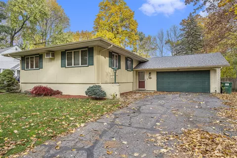 44 Hickory, Battle Creek, MI 49015
