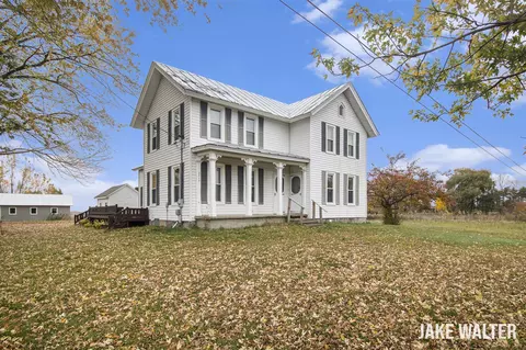 2715 76th, Caledonia, MI 49316