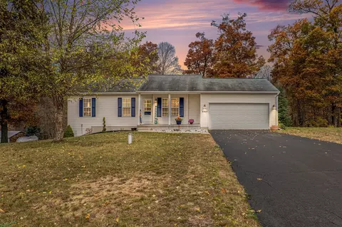 8969 Maple Rdg, Howard City, MI 49329