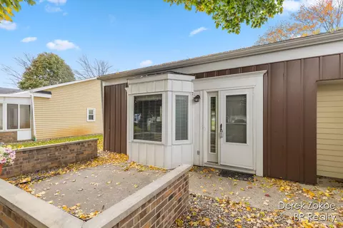 7769 Coachman, Jenison, MI 49428