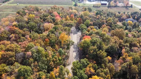 3 112th Avenue # c, West Olive, MI 49460