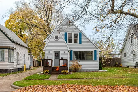 412 S Broas, Belding, MI 48809 photo 1