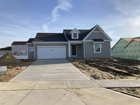 5874 Looking Glass, Wyoming, MI 49418