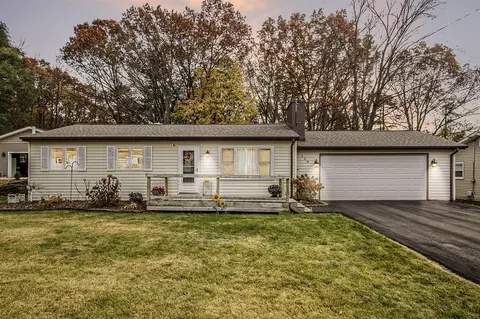 118 Dundee, Battle Creek, MI 49014