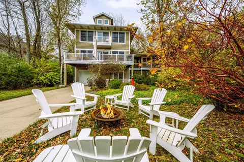 645 Lakeshore, South Haven, MI 49090