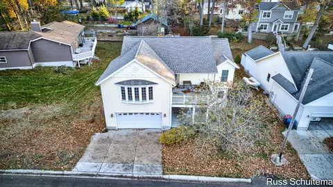 15872 Beach, Spring Lake, MI 49456