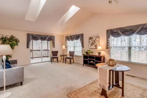 208 Chauncey, Marshall, MI 49068 photo 4