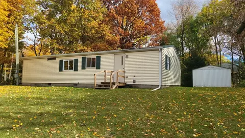 3035 Arrowhead, Reading, MI 49274