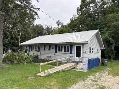 184 Marion, Hartford, MI 49057