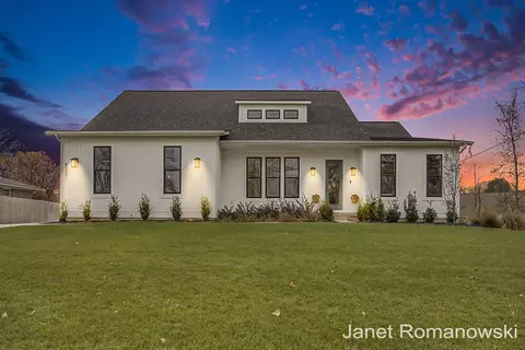 4332 Burton, Grand Rapids, MI 49546