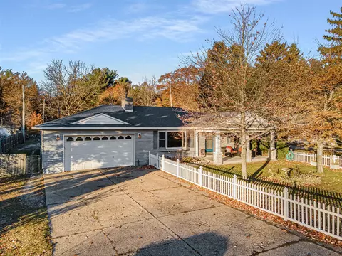 2928 Memorial, Muskegon, MI 49445
