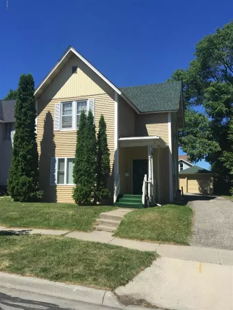 82 Greenbush, Manistee, MI 49660