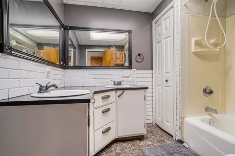 14213 E O N, Climax, MI 49034 photo 17