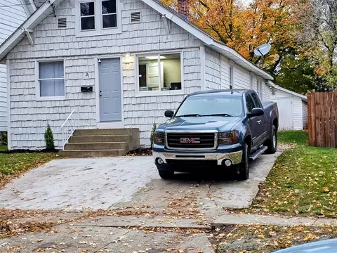 31 E Kingman, Battle Creek, MI 49014