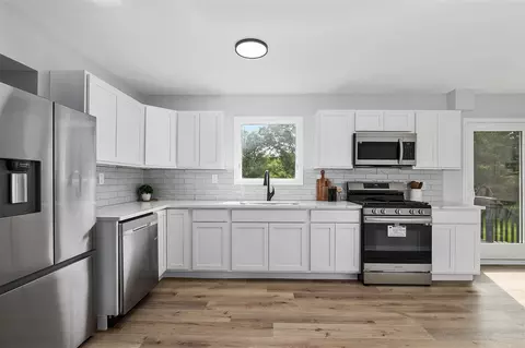 8615 Bennett, Ada, MI 49301 photo 5