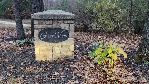 1709 Starr Vw, Middleville, MI 49333