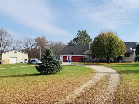 54335 Penn, Cassopolis, MI 49031 photo 2