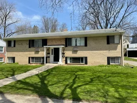 813 Carrier Crk #811, Grand Rapids, MI 49503