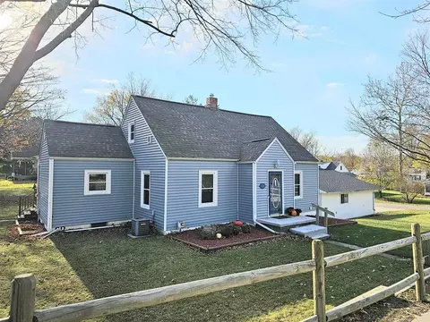 220 E Orch, Portland, MI 48875