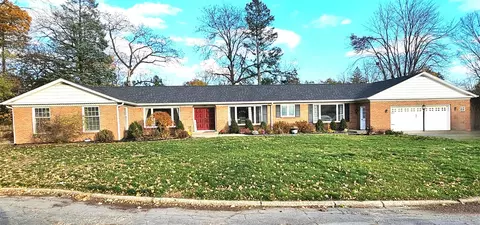 1011 E Three, Three Rivers, MI 49093 photo 2