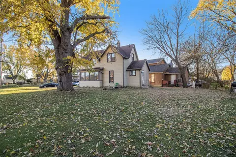 916 Burr, Jackson, MI 49201 photo 4