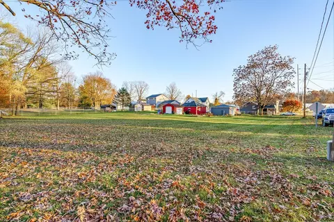 903 E Brg, Plainwell, MI 49080 photo 22