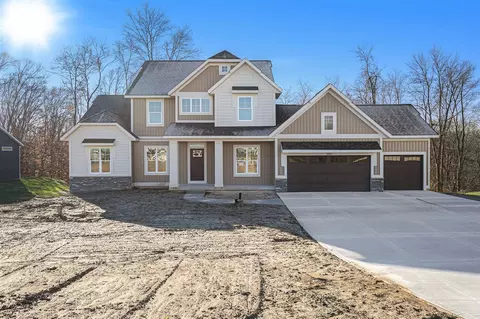 7234 Crossridge, Grand Rapids, MI 49512