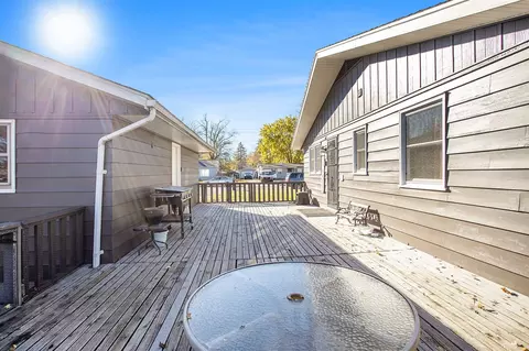 1130 Frisbie, Springfield, MI 49037 photo 18