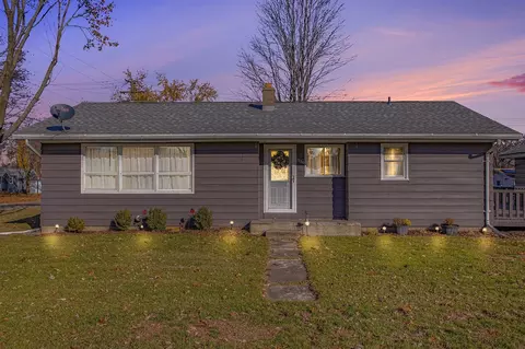 1130 Frisbie, Springfield, MI 49037