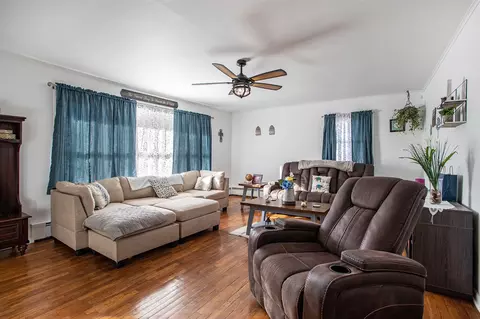 1130 Frisbie, Springfield, MI 49037 photo 6