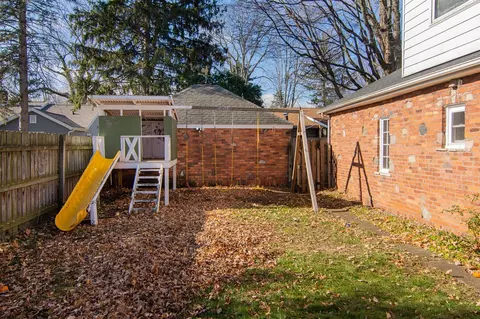 407 W 3rd, Buchanan, MI 49107 photo 31