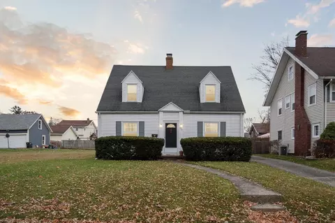716 Woodfield, Jackson, MI 49203
