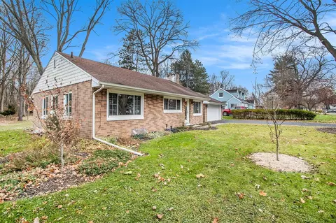 821 Jones, Marshall, MI 49068 photo 2