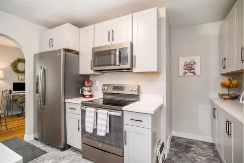 821 Jones, Marshall, MI 49068 photo 11