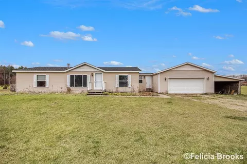 2517 Daisy, Middleville, MI 49333