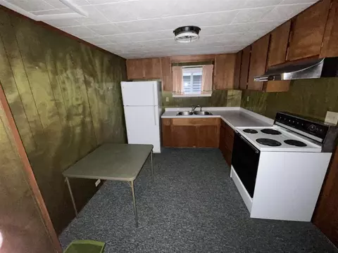 1429 E 120th, Grant, MI 49327 photo 7
