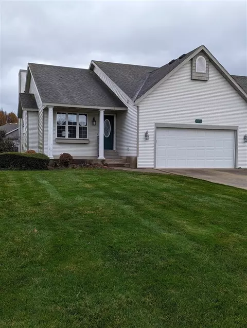 3560 Twin Oaks, Holland, MI 49424