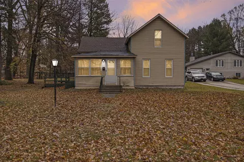 707 S Livingston, Whitehall, MI 49461