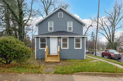 2202 E Main, Kalamazoo, MI 49048