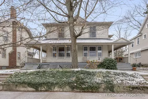 201 Benjamin #201-203, Grand Rapids, MI 49506
