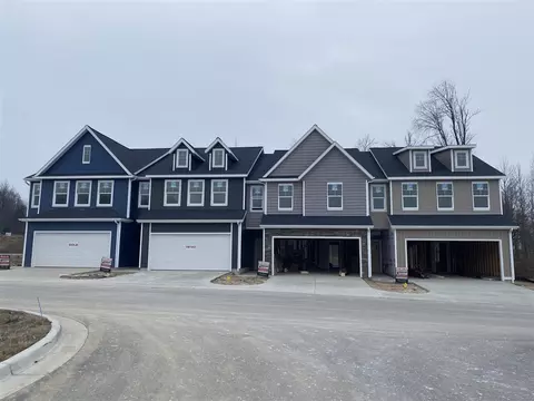3346 Snake Riv #82, Wyoming, MI 49418