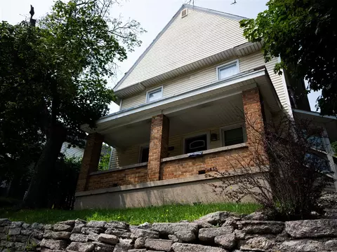 909 Hall, Grand Rapids, MI 49507